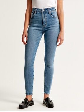 Abercrombie High Rise Skinny Jean - NWT